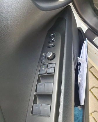 Toyota Camry cena 160900 przebieg: 41991, rok produkcji 2021 z Kałuszyn małe 562